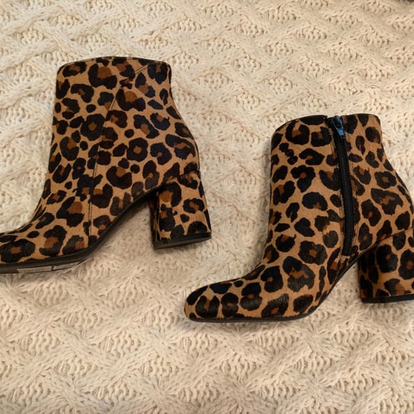 NIB INC Leopard Pony Hair Ankle Booties Sz 5 - Picture 4 of 9